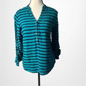 Olive & Oak Stripes V-Neck Blouse Size Small